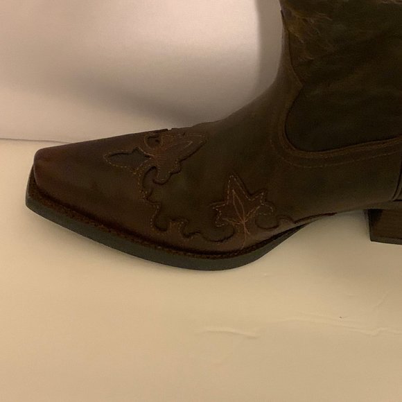 Ariat Boots - Picture 5 of 6